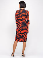 Laden Sie das Bild in den Galerie-Viewer, Zebra Kleid rot
